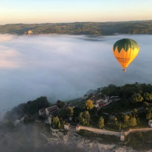 vol jardin de marqueyssac touristique montgolfière perigord activite insolite dordogne vallee perigord noir