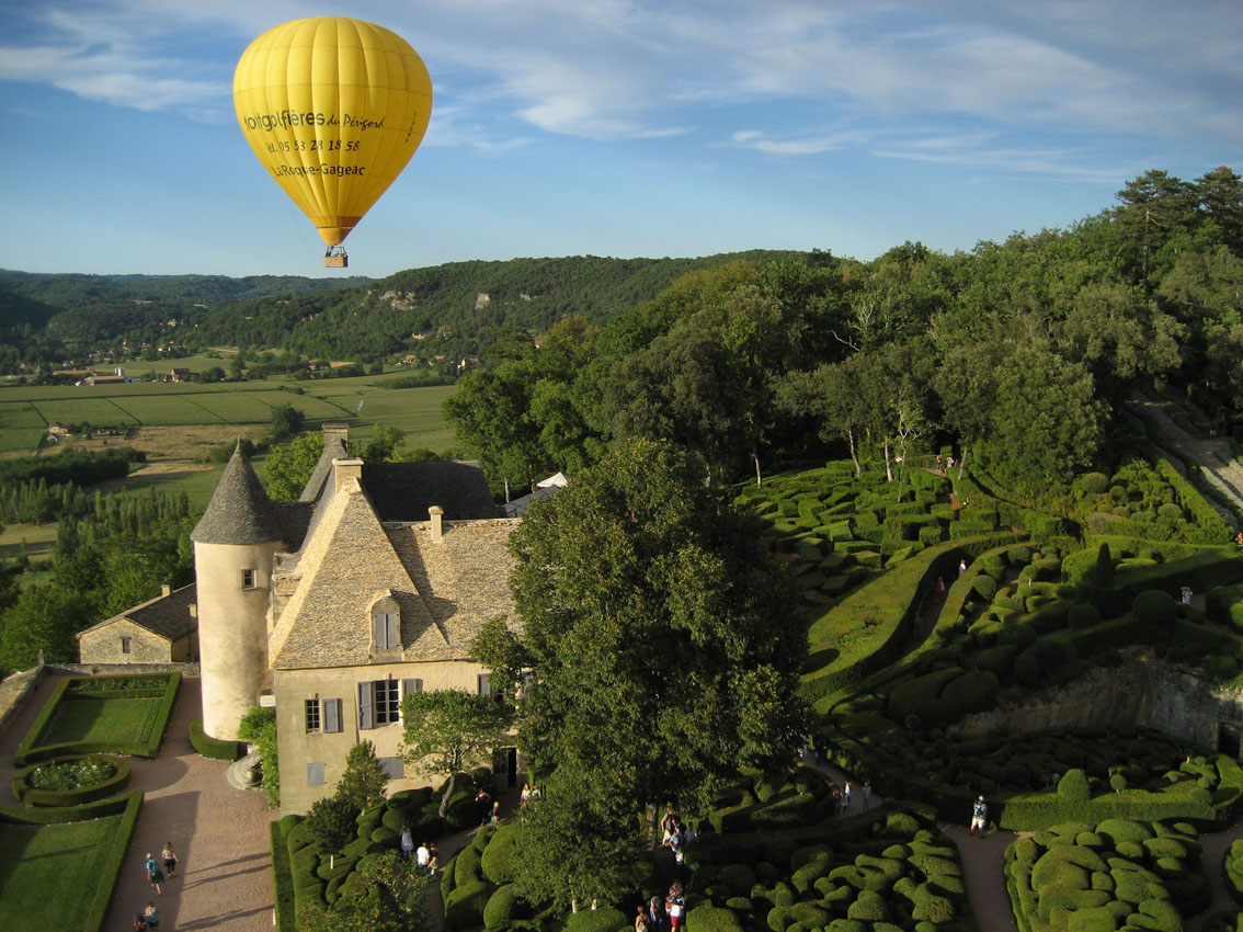 guide vert michelin tourisme jardins de marqueyssac dordogne actualite montgolfiere du perigord