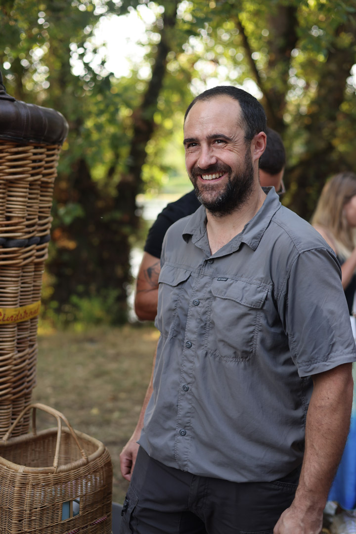 nicolas tillon pilote equipe montgolfieres du perigord compagnie vol ballon dordogne